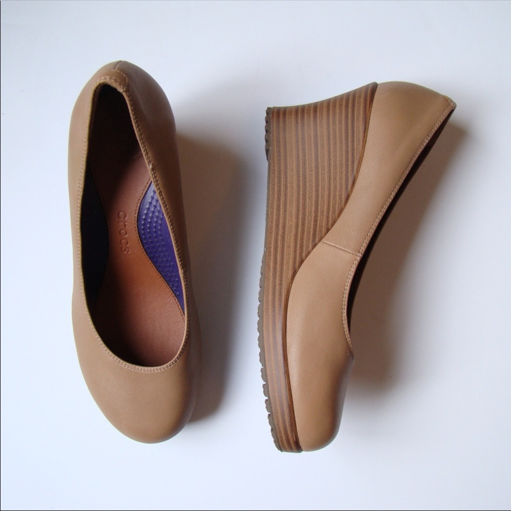 REPOSH - Crocs A-Leigh Wedges Sz 7.5